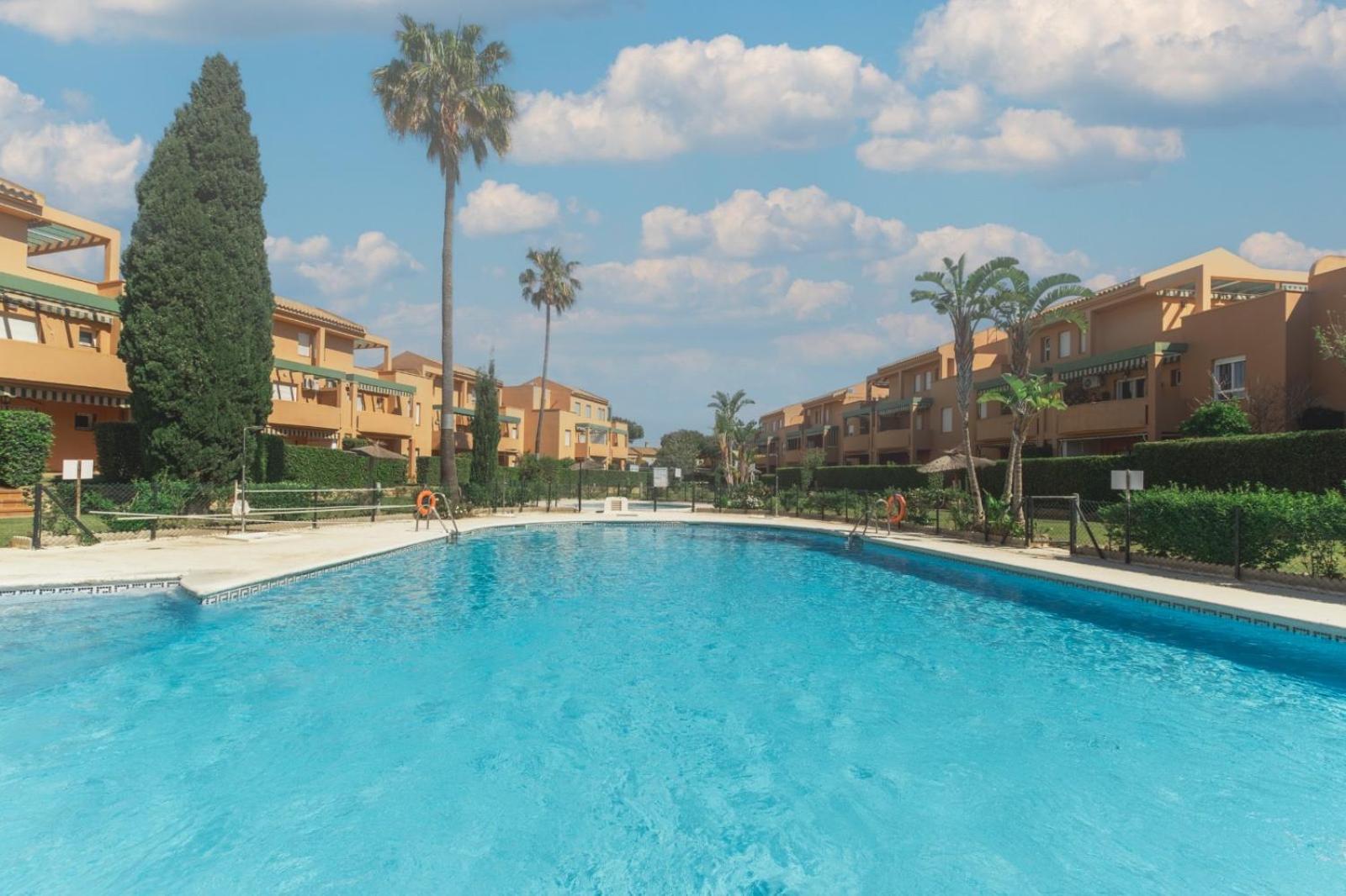 Apartmán Urbanizacion Jardin Del Golf 1 Novo Sancti Petri Exteriér fotografie